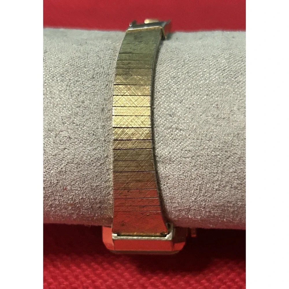 1970 Vintage Seiko Women's Mechanical Wind Watch 11-3649 811192 Gold Tone